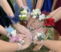 The Art of Flower Arrangements: Making A Corsage