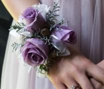 The Art of Flower Arrangements: Making A Corsage