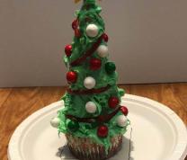 Celebrate Christmas: Make an Edible Christmas Tree with Yvette Jimenez